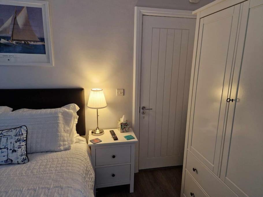 Room On Heath Park Кардіфф Екстер'єр фото
